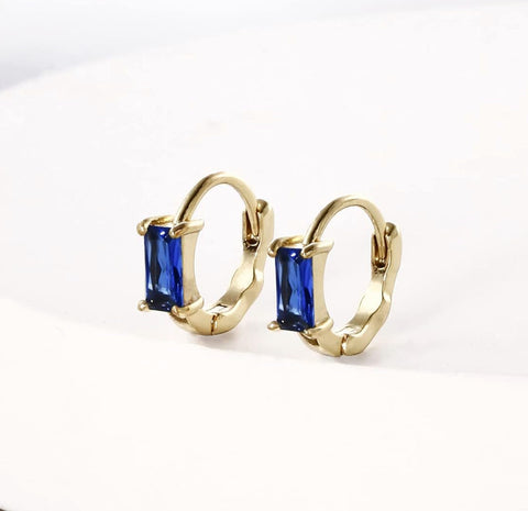 Sapphire Hailey Huggies