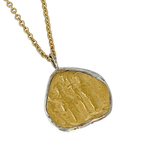 Best Selling Gold Oliver Coin Necklace