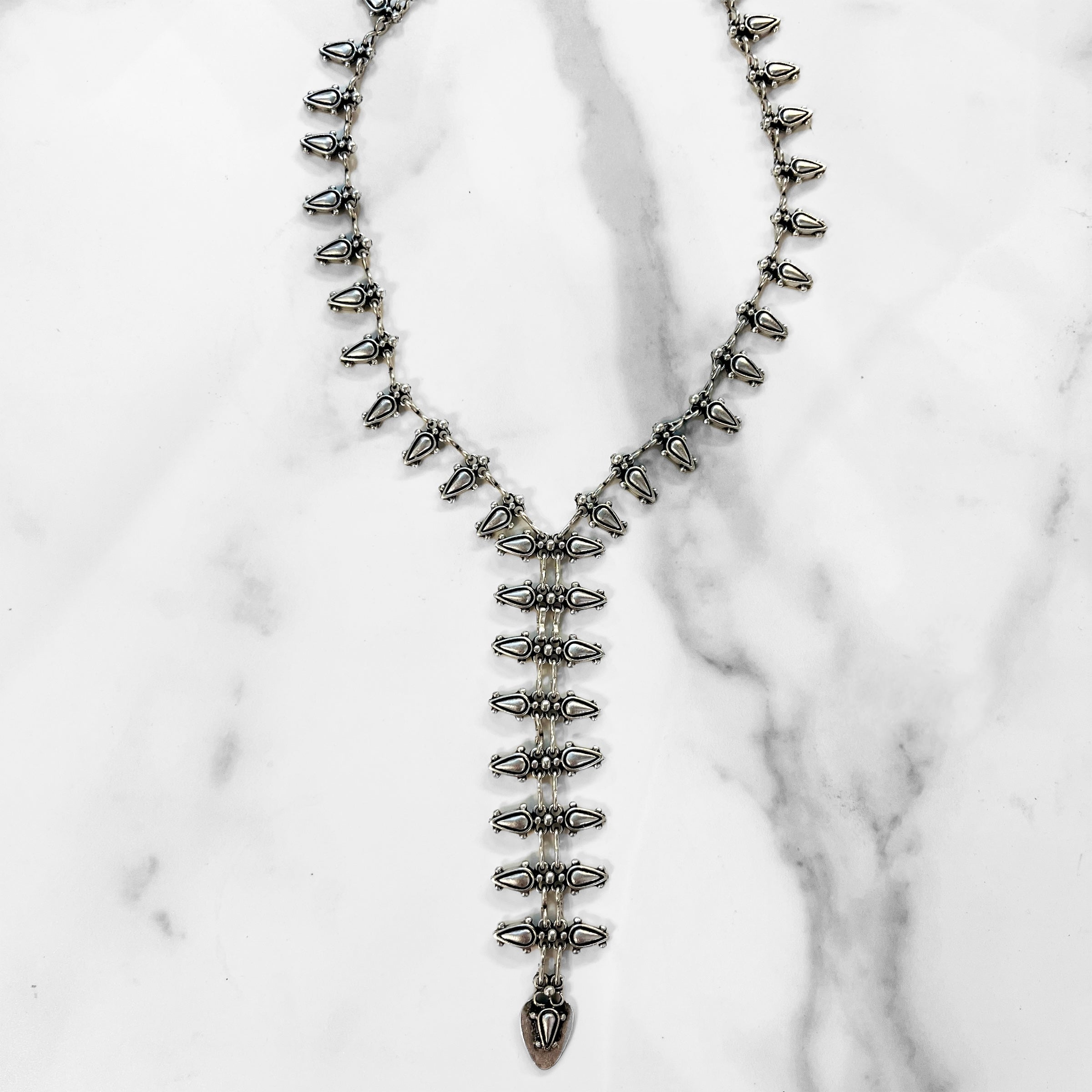 Silver Maki Necklace